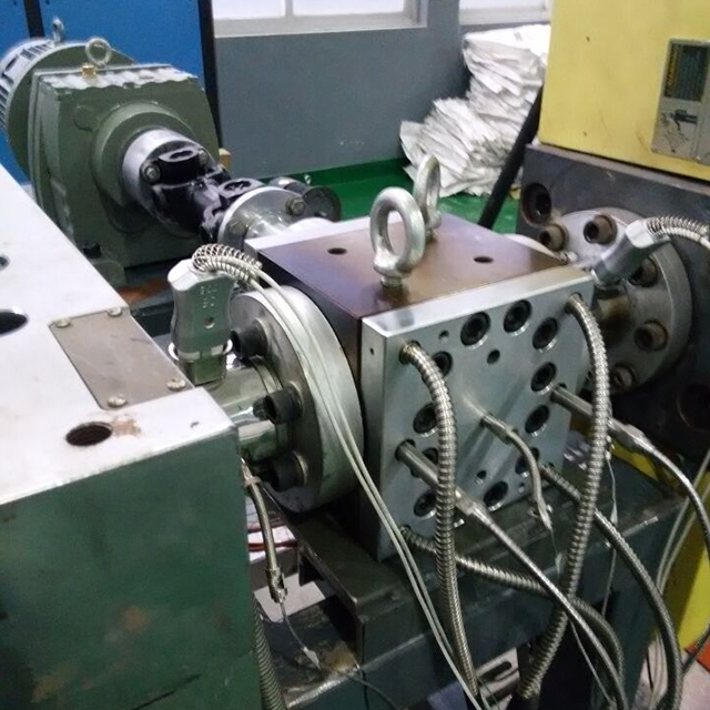 melt gear pump