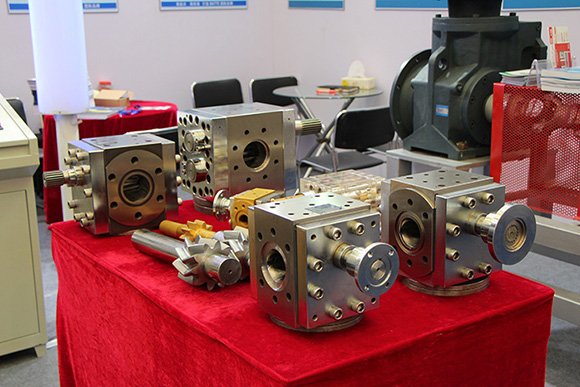 melt gear pump