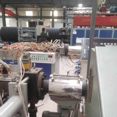 Steel pipe winding with pipe hydraulic screen changer