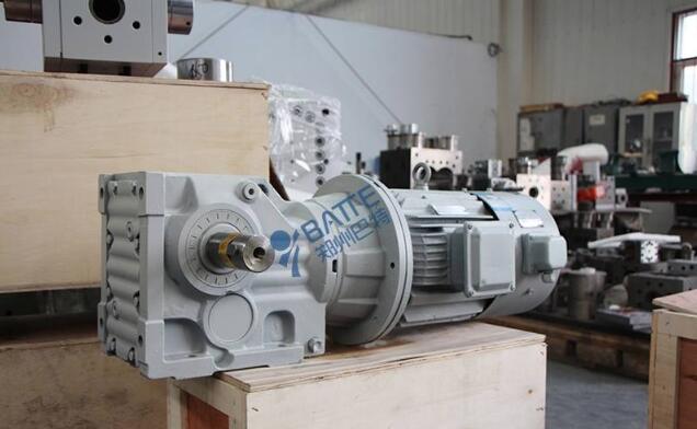 High temperature melt pump motor