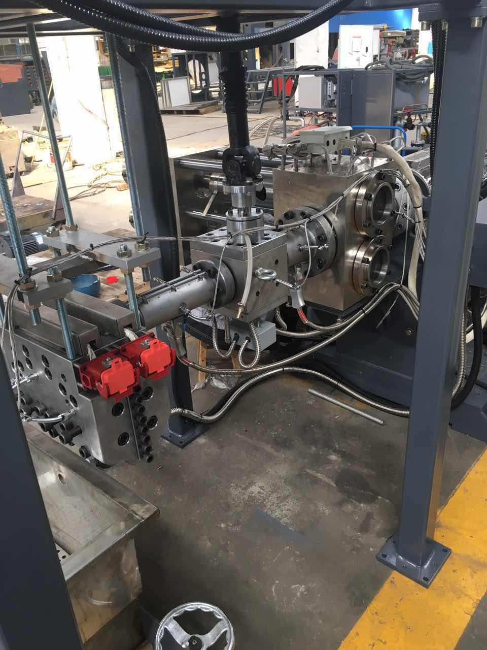 polymer melt pump