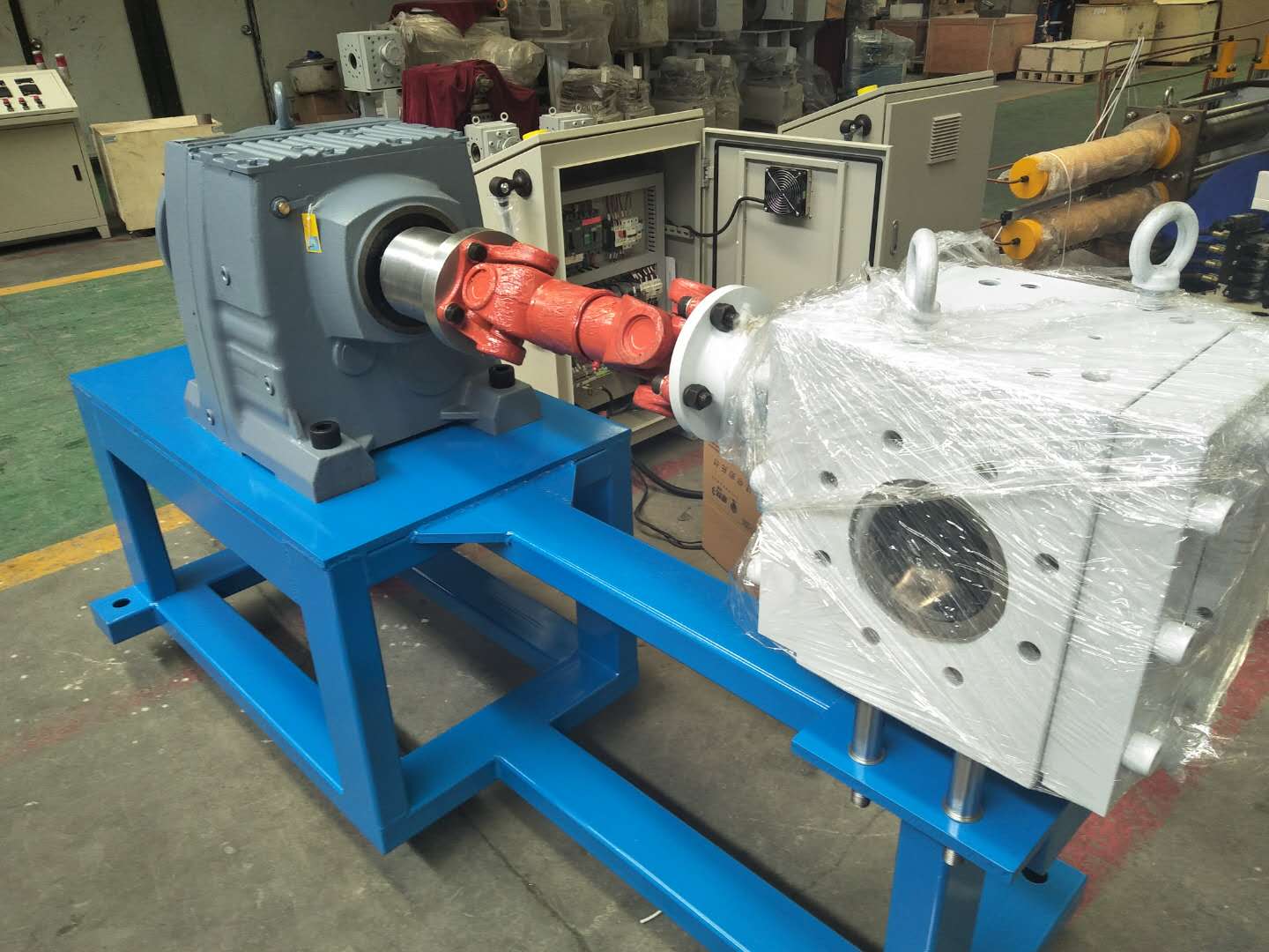 melt pump for extrusion