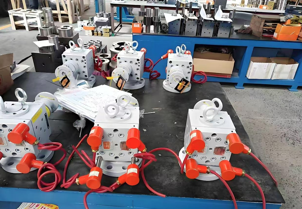 melt pipeline booster pump