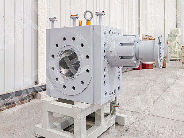 polymer melt pump
