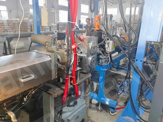 PP modified granulation extrusion melt pump