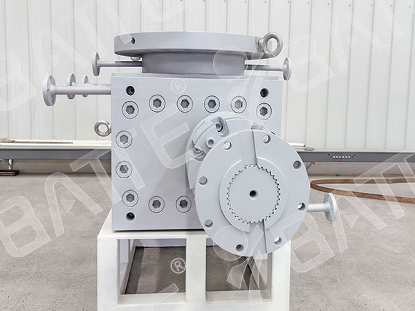 reactor melt dosing pump