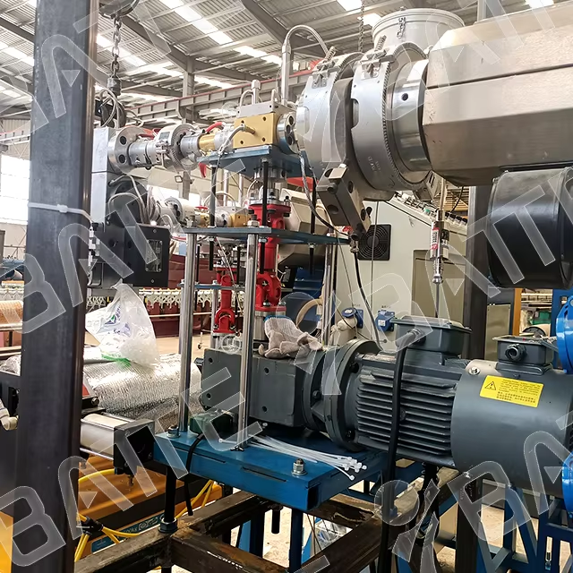 melt pump in extruder