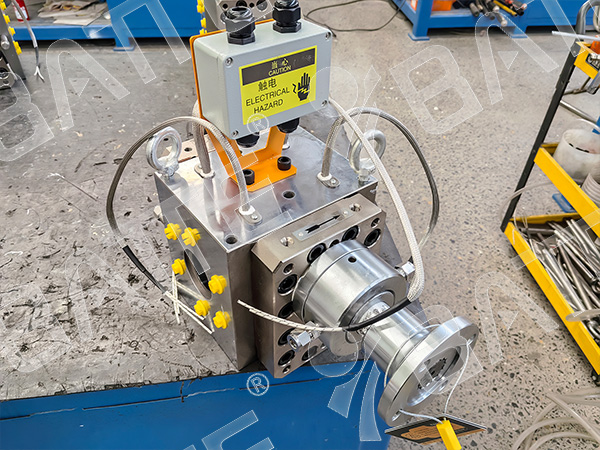 melt pump in extruder