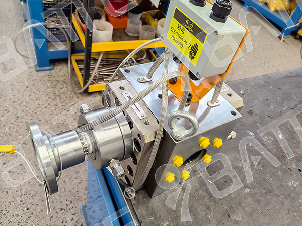 melt gear pump