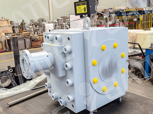 melt pump for extruder
