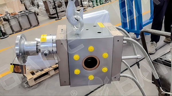 melt pump